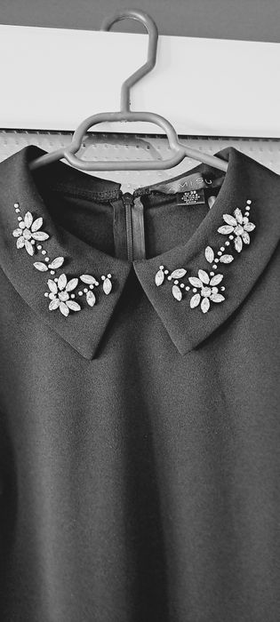 Vând rochie neagra