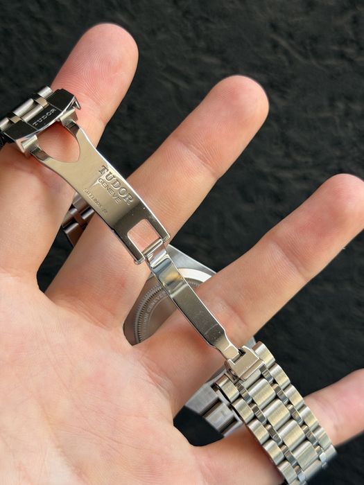 Унисекс автоматичен часовник Tudor Royal Date 28500 38mm