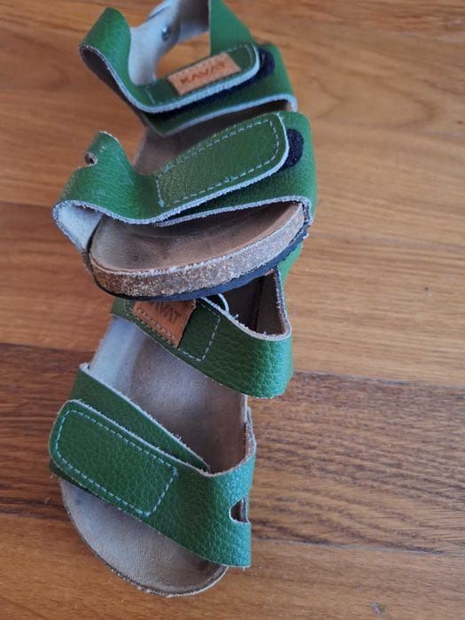 Vând sandale copii 24-25 piele