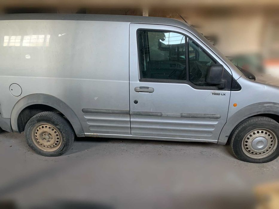 На Части Форд Кънект 1.8Д Ford Connect 1.8D къса база