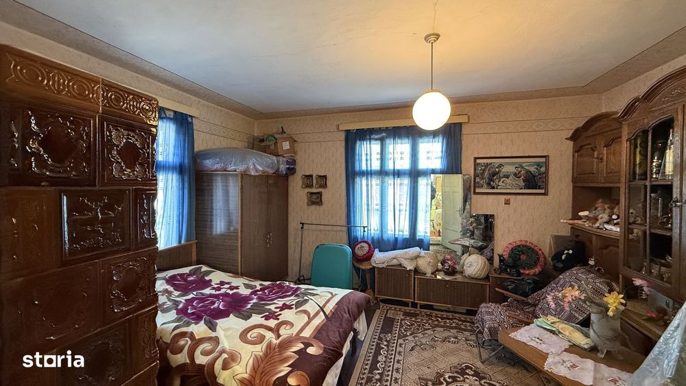 Casă veche și teren 373 mp , zonă bună în Câmpulung Moldovenesc