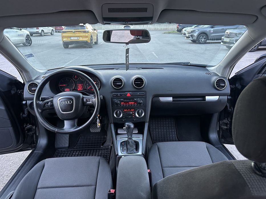 Продавам Audi A3 2.0TDI 140 DSG!