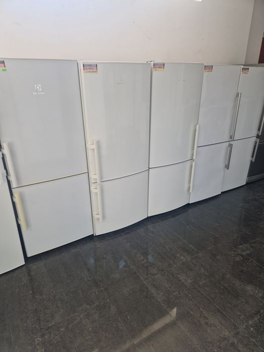 Хладилник с фризер Electrolux A++ 153 см