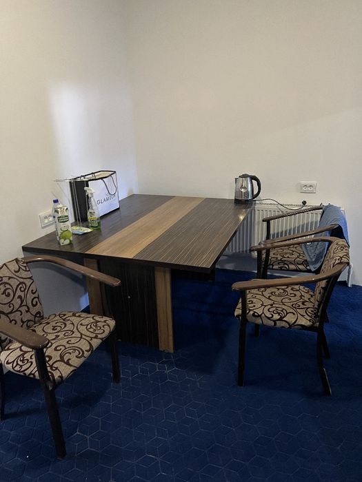 Офис учун мебель