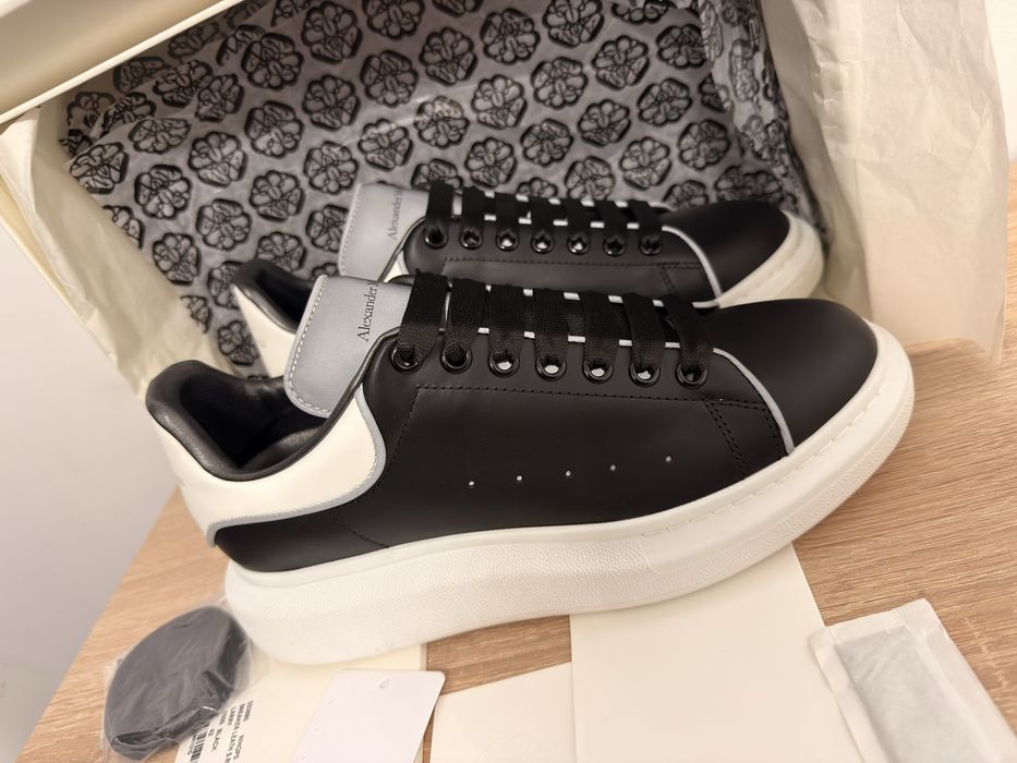 ! Reducere ! Adidasii alexander Mcqueen negrii reflective