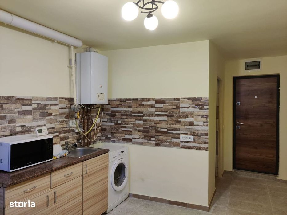 Apartament 2 camere la demisol 43 mp - Hasdeu / Central