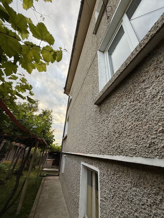 Продава се Къща в Разград, Център - 210 кв.м за 656 €/кв.м - Снимка #3