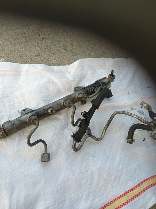 Piese pt motor de mercedes E class w212 biturbo din 2011