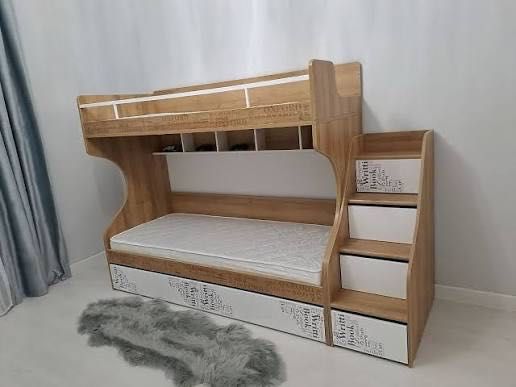 Двухэтажная кровать