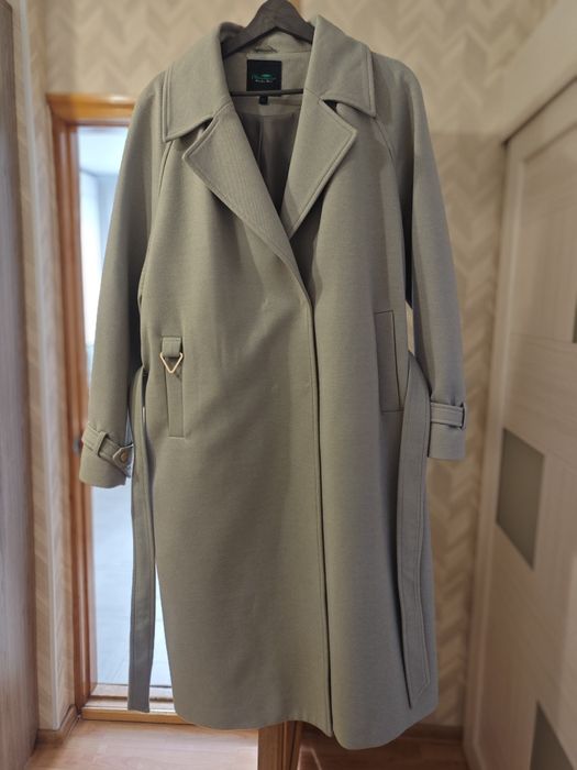 Продам пальто демисезонное