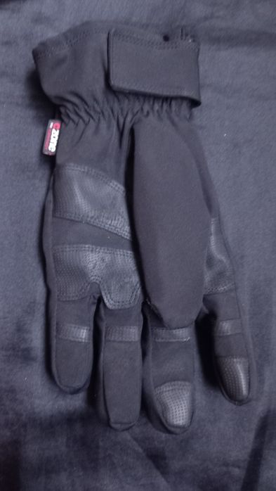 Eska, Hestra, The North Face ръкавици