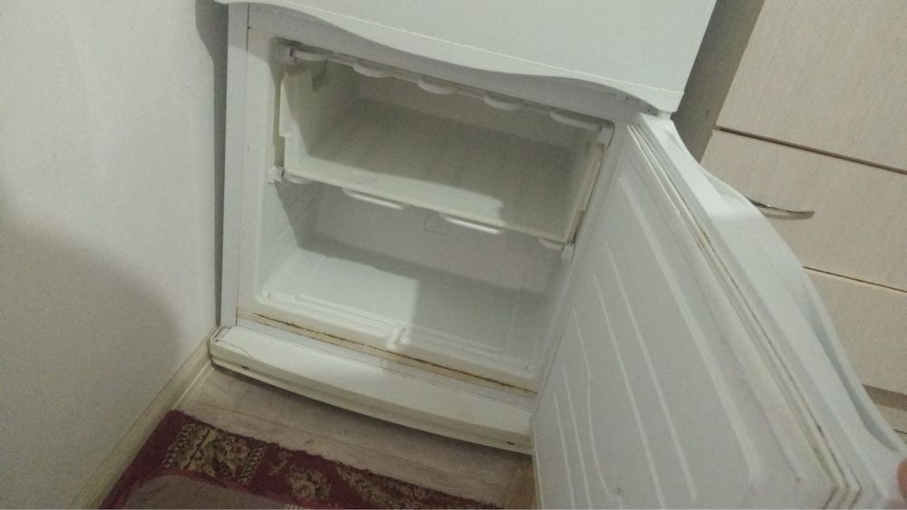 Холодильник сатылады