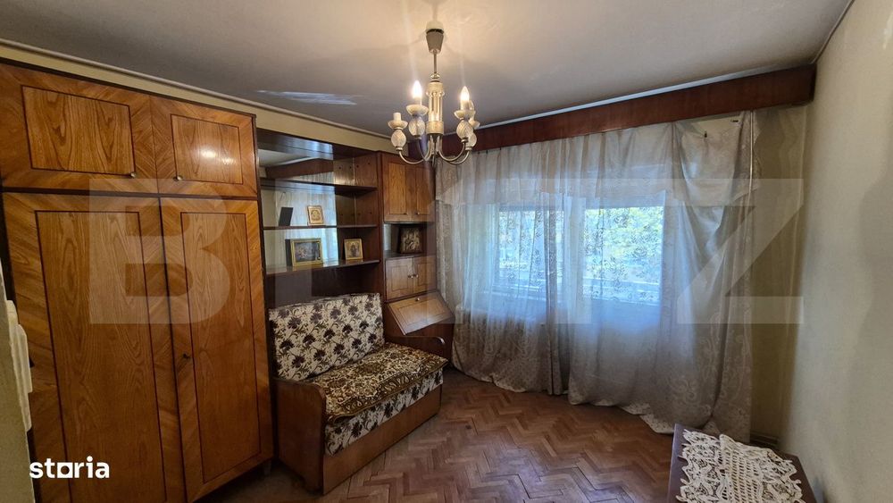 Apartament cu 4 camere de vanzare, 69.51 mp,  Micro 17