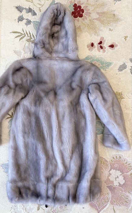 Шуба норковая для девочки 6-9