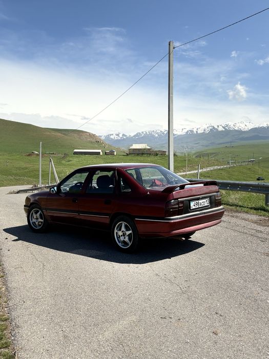 Опел вектра 1,8 моно