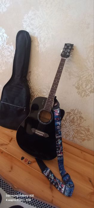 Гитара для игры песенок