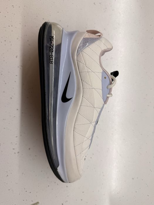Nike AirMax 720 MX