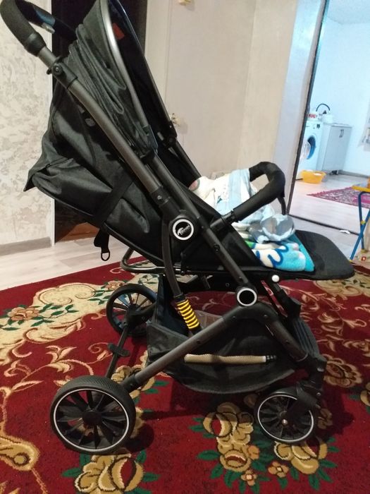 Продам коляску хорошим состоянии