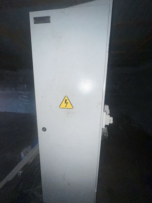 Продам электрощит почти новый.