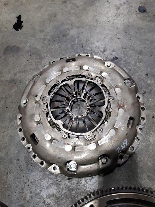 Kit ambreiaj volanta BNZ 2.5tdi vw t5 transporter caravelle multivan