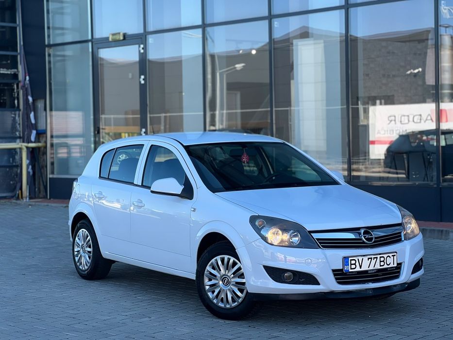 OPEL Astra 2013 — imagine 3
