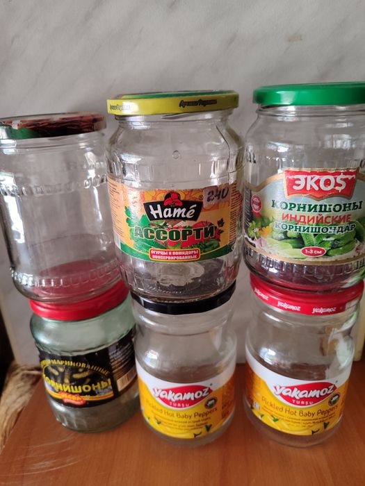 Бутылки стеклянные