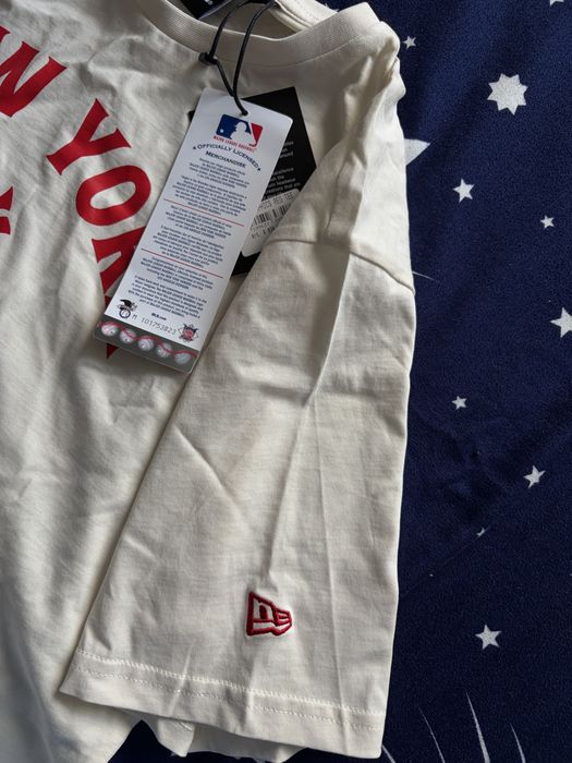 Tricou New Era.