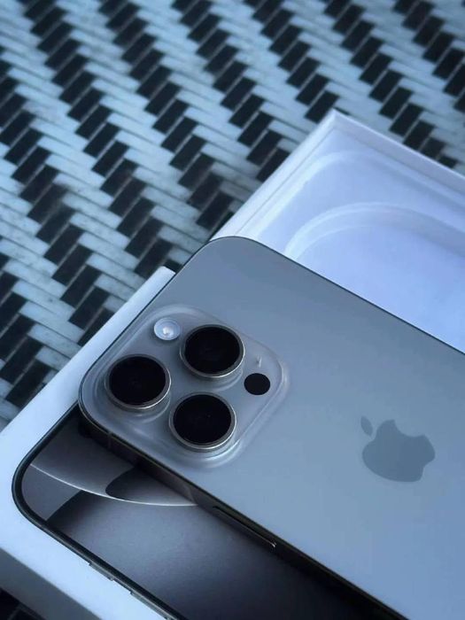 Продаётся Iphone 16 pro