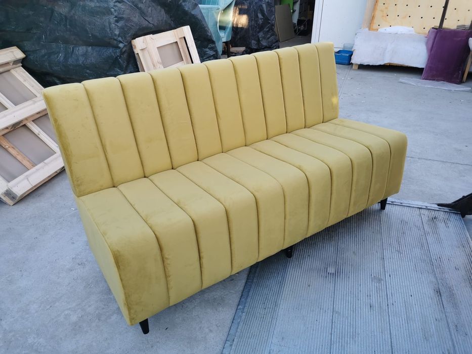 Canapele, banchete, mese, scaune