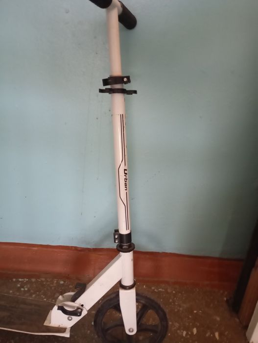Продаю самокат в хорошем состояни