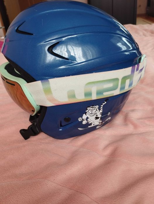 Ски каски Rosignol