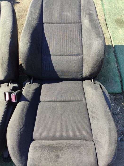 Продам два комплекта сиденья BMW E39