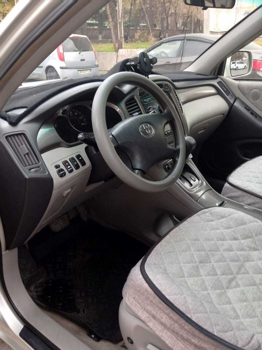 Toyota Highlander 2003 год