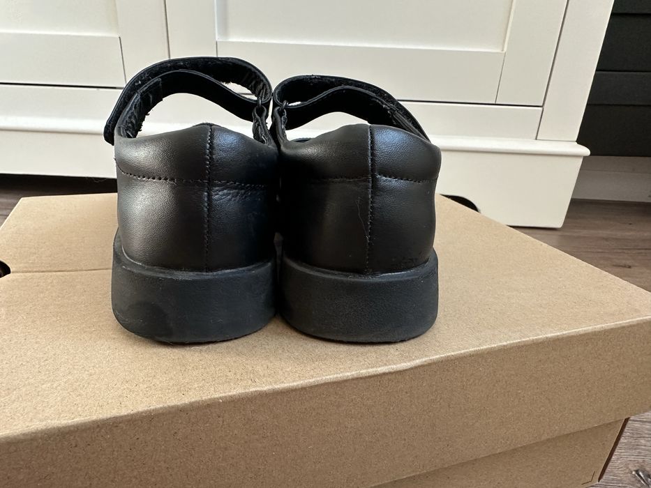 Pantofi fetite Zara marimea 35, piele naturala, ca noi