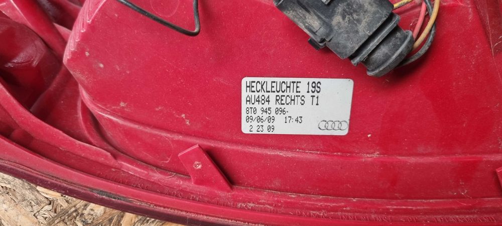 Stop dreapta caroserie Audi A5 8T - 8T0945096