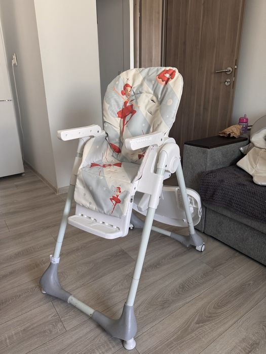 Scaun de masa bebe