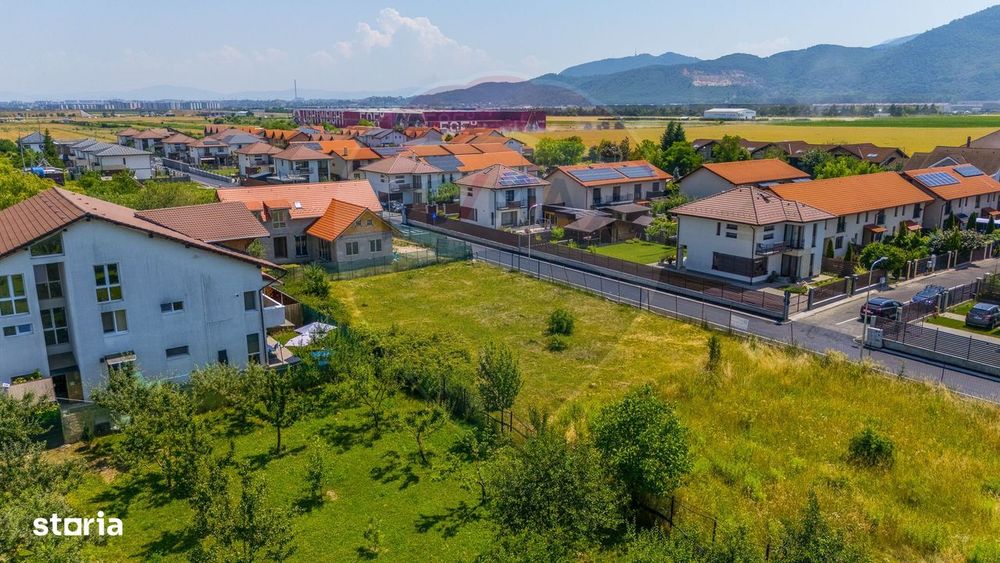Teren Intravilan | 885 Mp | Ghimbav | View Postăvaru | Comision 0%