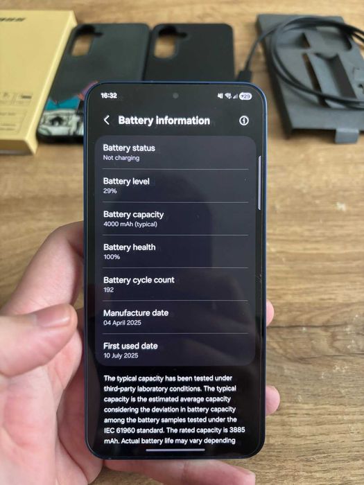 Samsung Galaxy S25 12/256GB Navy Оставаща гаранция!