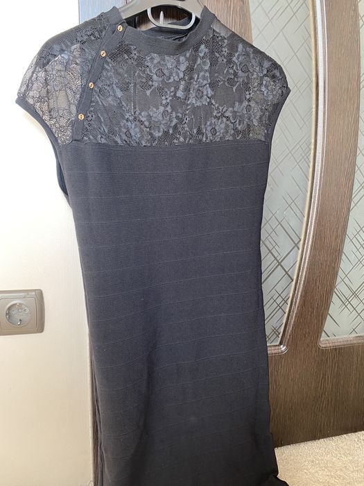 Елегантна рокля Guess оригинална