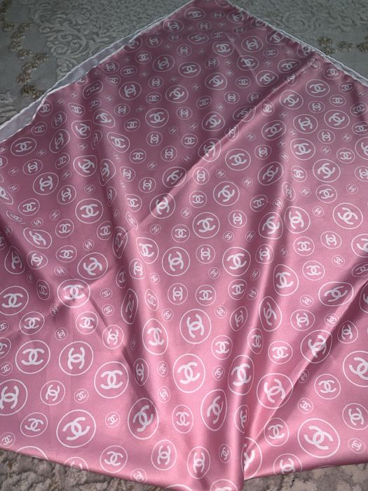 Атлассной платок