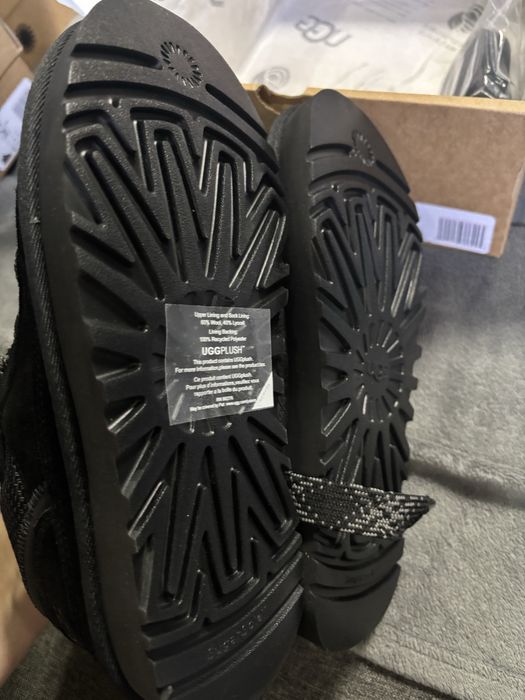 UGG Lowmel Snow Boots