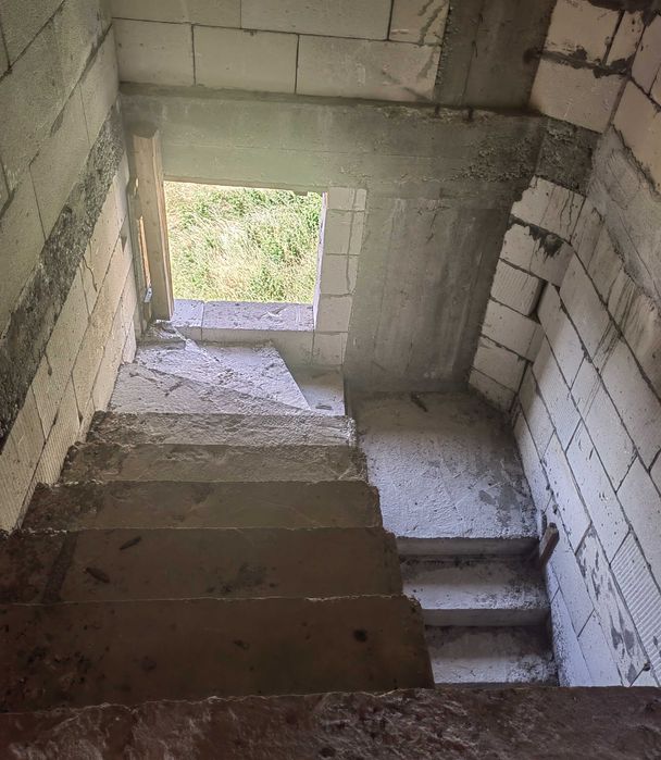 Продава се Къща в с. Момчиловци, Област Смолян - 558 кв.м за 212 €/кв.м - Снимка #3