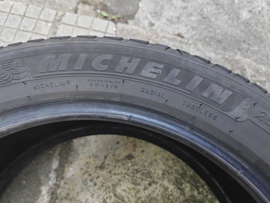 235/50/19 1бр.Michelin гума