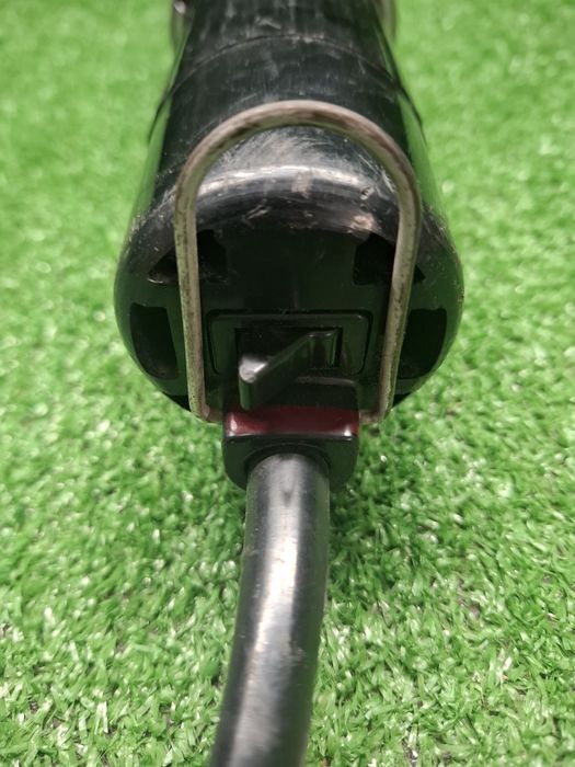 Прав шлайф/пробивна машина на Bosch