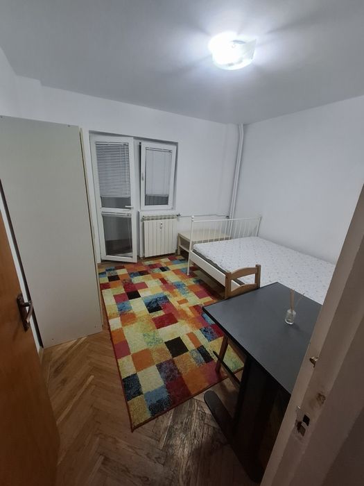 Particular, vand apartament 3 camere Lacul Tei