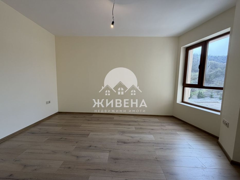Продава се Тристаен апартамент в Варна, Аспарухово - 91 кв.м за 925 €/кв.м - Снимка #2