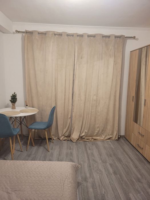 Garsoniera de inchiriat