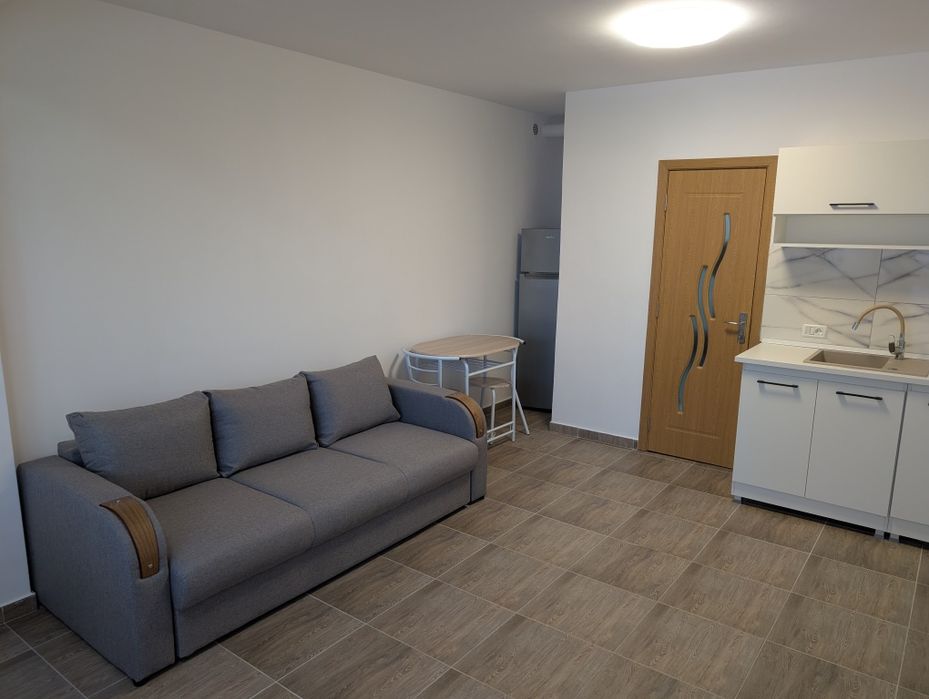 Garsoniera in cartier Tei