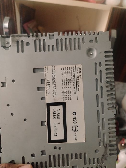 Original Sony uzim ishlatib yurgan edim monitor quydim endi kerak emas