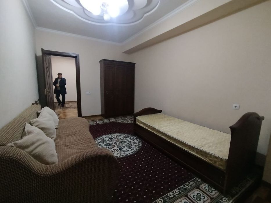 Ijaraga kvartira beriladi 3 xona 4 etaj vagzal saodat yonda